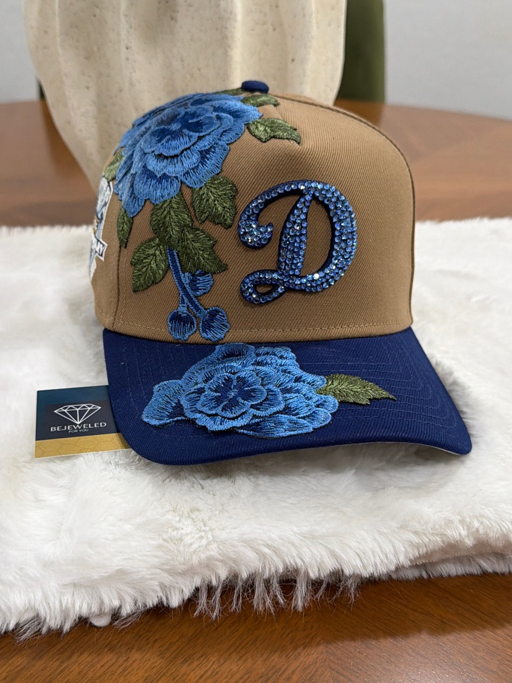 Los Angeles Dodgers 'D' Floral Embroidered Two-Tone SnapBack Cap